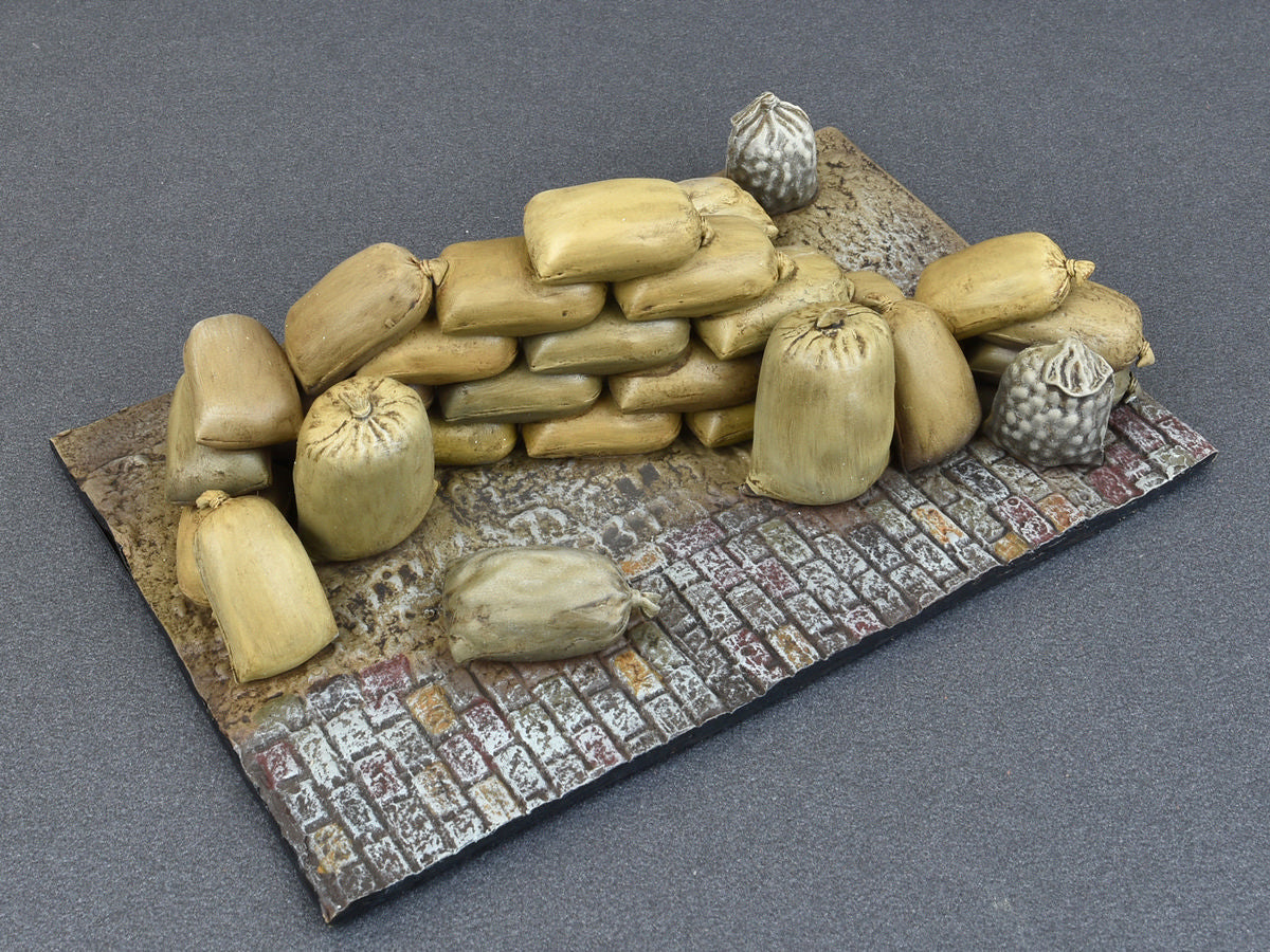 Miniart 1/35th scale Hessian Bags (Sand, Cement, Vegetables, Flour, Seeds etc)