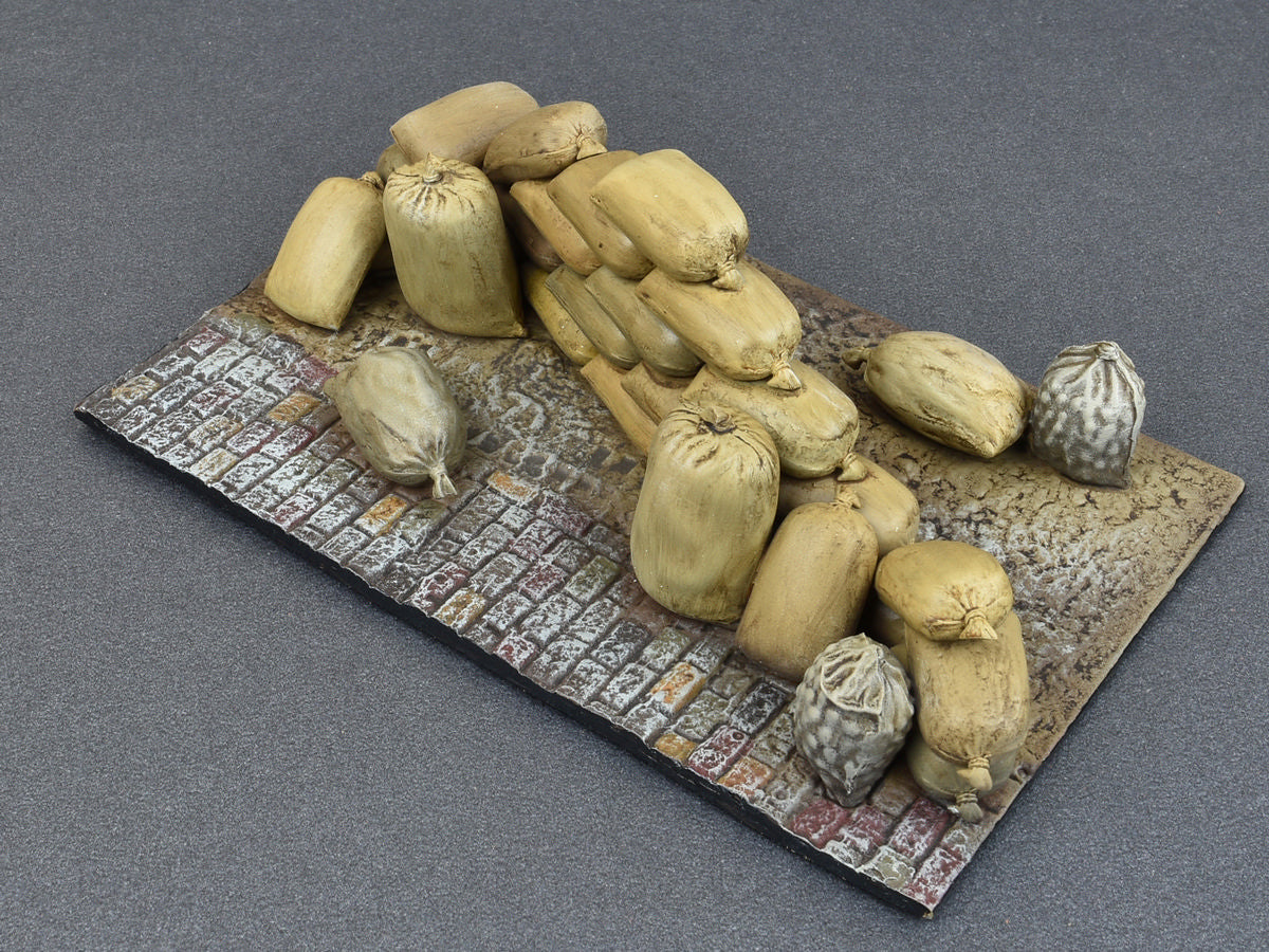 Miniart 1/35th scale Hessian Bags (Sand, Cement, Vegetables, Flour, Seeds etc)
