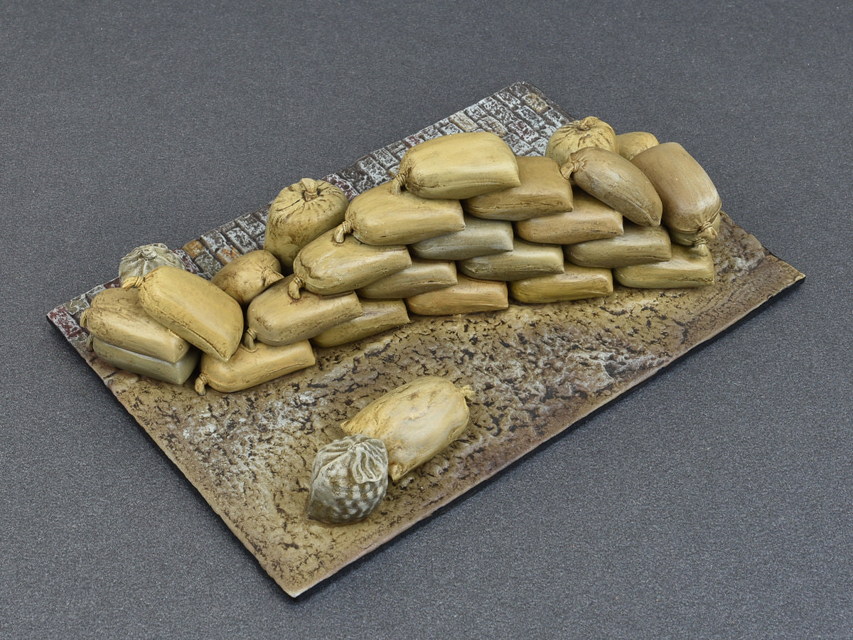 Miniart 1/35th scale Hessian Bags (Sand, Cement, Vegetables, Flour, Seeds etc)