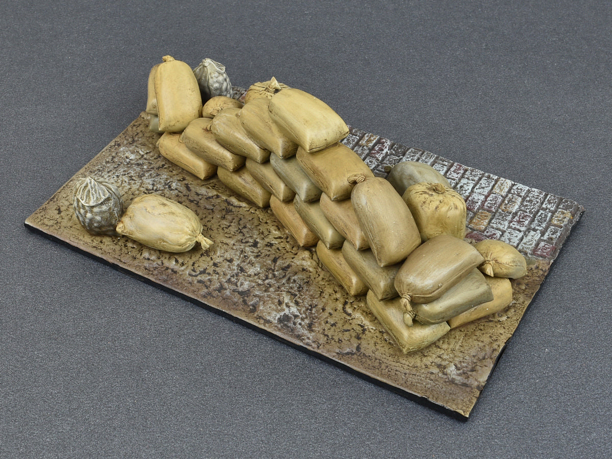 Miniart 1/35th scale Hessian Bags (Sand, Cement, Vegetables, Flour, Seeds etc)
