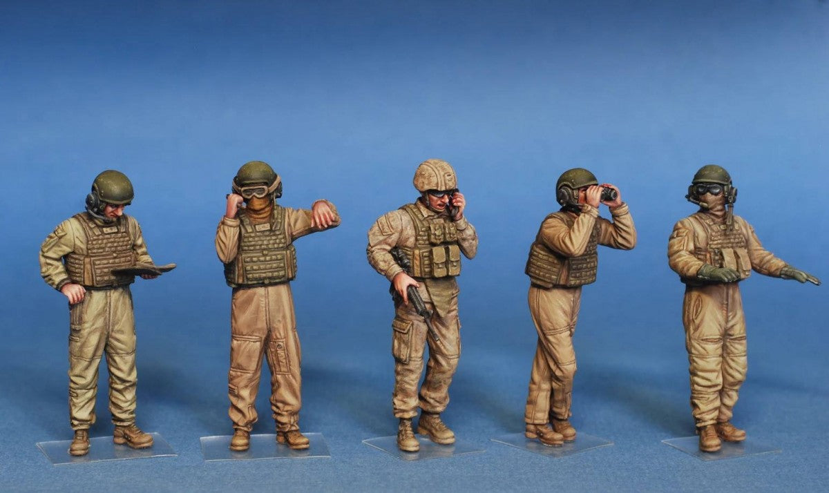 Miniart 1/35th scale USMC Tank Crew
