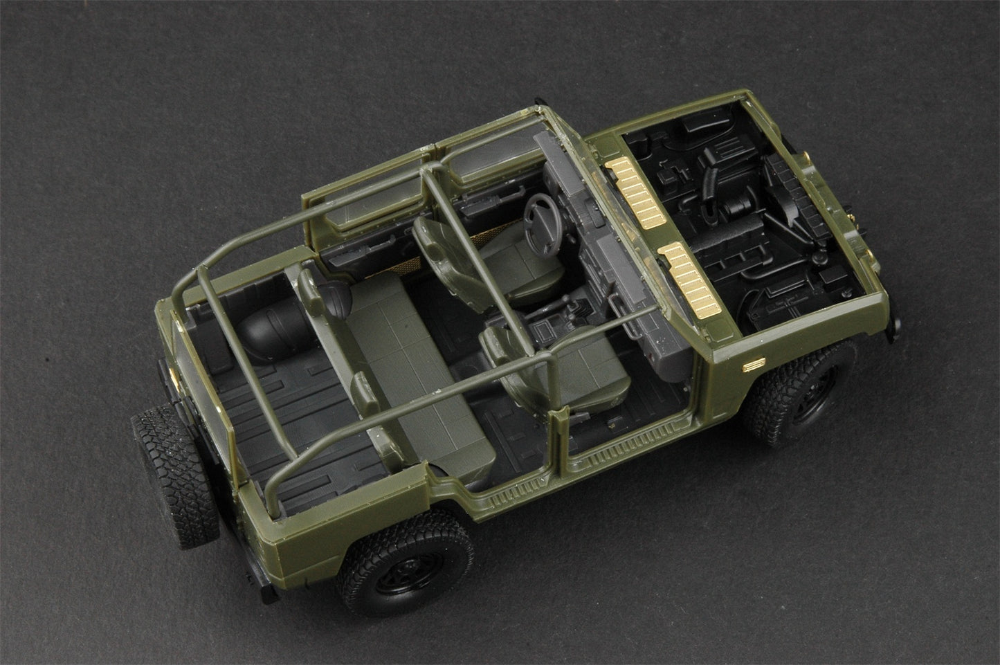 HobbyBoss 1/35th scale BJ2022JC Yong Shi