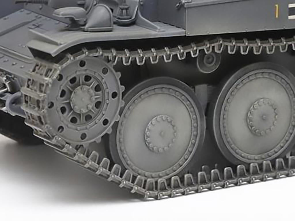Tamiya 1/35th scale - German Pz.Kpfw.38(T) Ausf.E/F