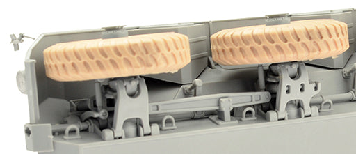 Dragon 1/35th scale British Armoured Car Saladin Mk.2