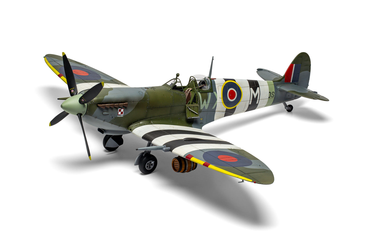 Airfix 1/24th scale Supermarine Spitfire Mk.IXc - The Flying Dray Special Edition with £20 Gift Voucher