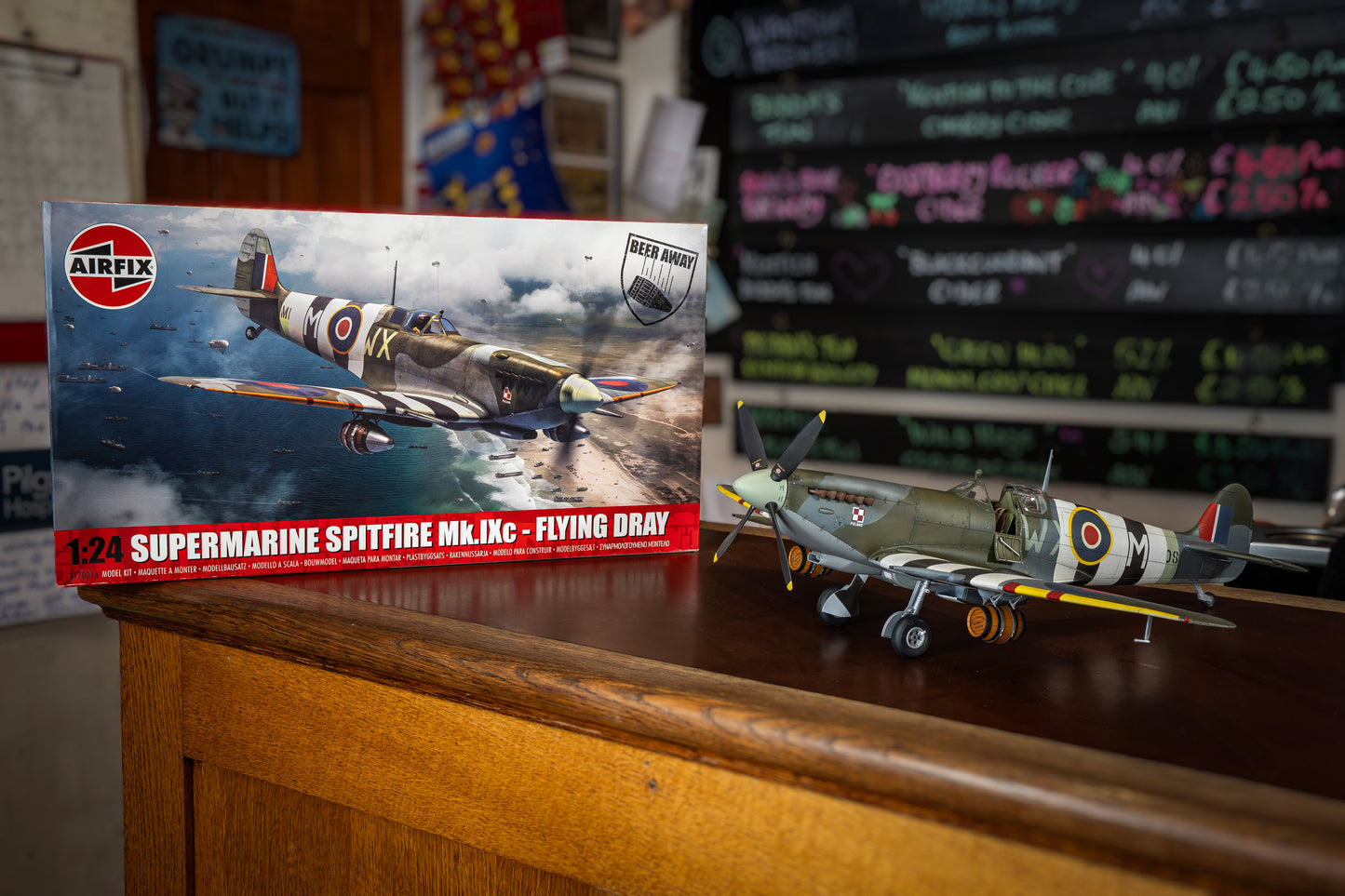 Airfix 1/24th scale Supermarine Spitfire Mk.IXc - The Flying Dray Special Edition with £20 Gift Voucher