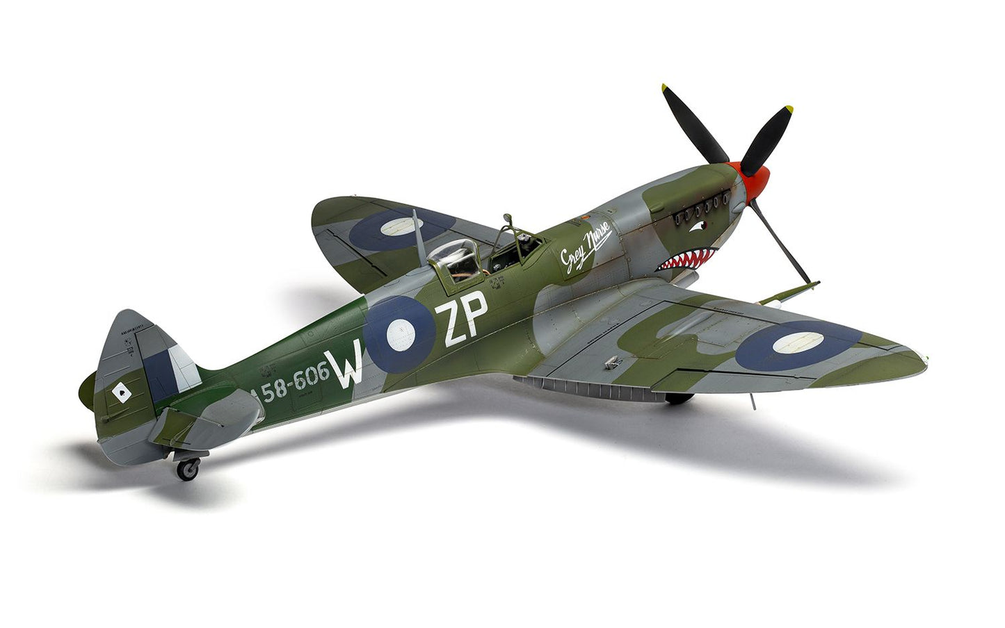 Airfix 1/24th scale Supermarine Spitfire Mk.VIII
