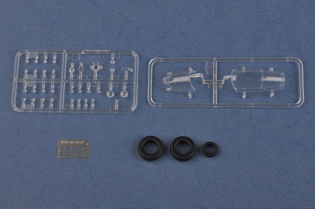 HobbyBoss 1/48th scale Su-27 Flanker B