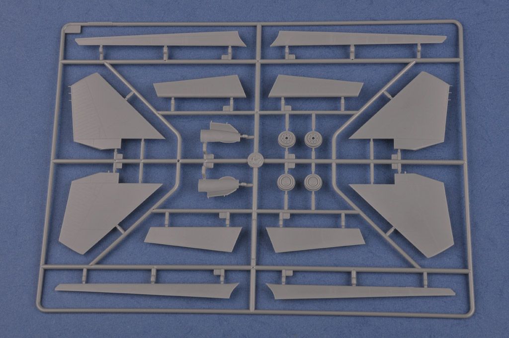 HobbyBoss 1/48th scale Su-27 Flanker B