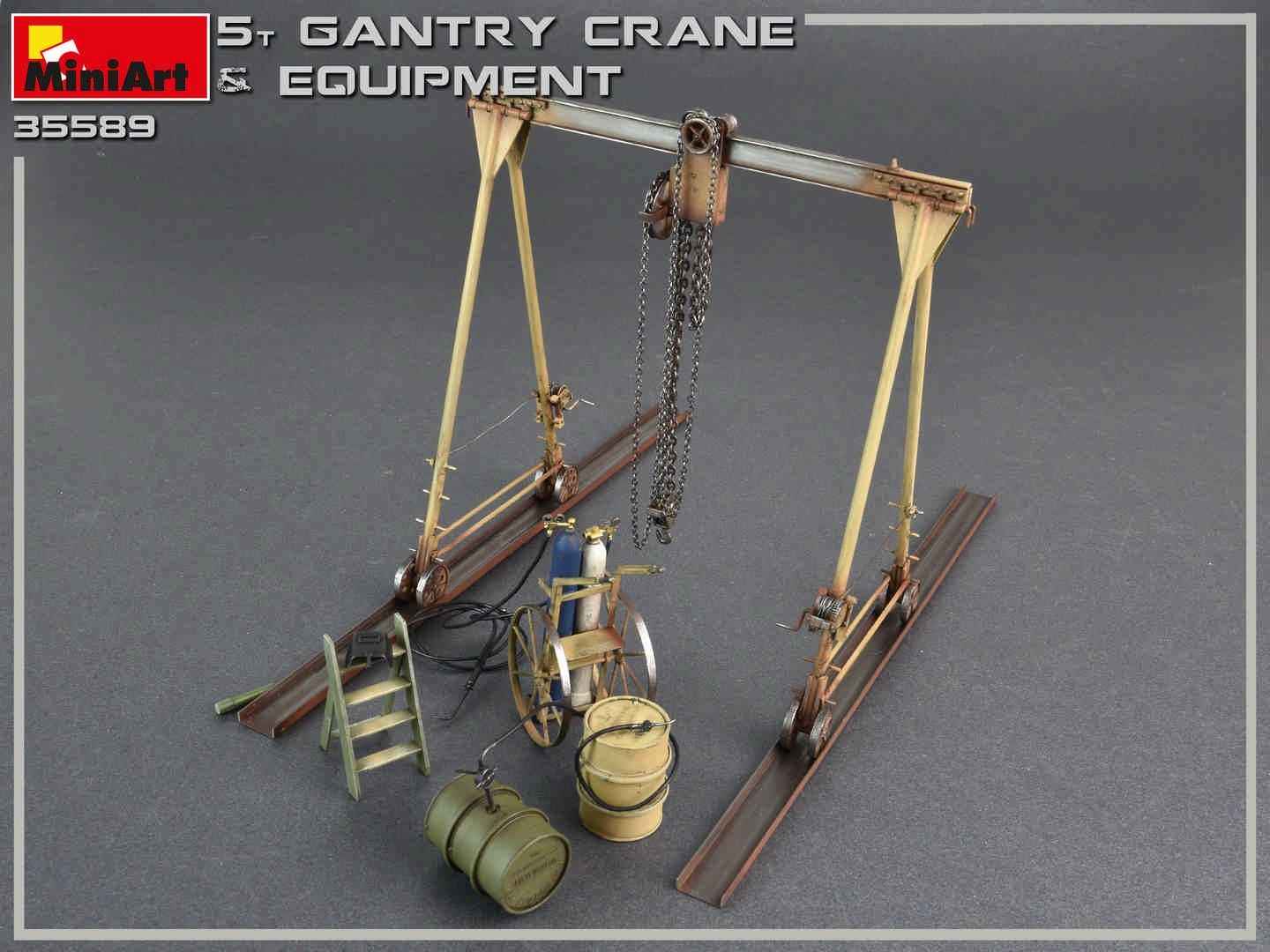 Miniart 1/35th scale 5 Ton gantry Crane & Equipment