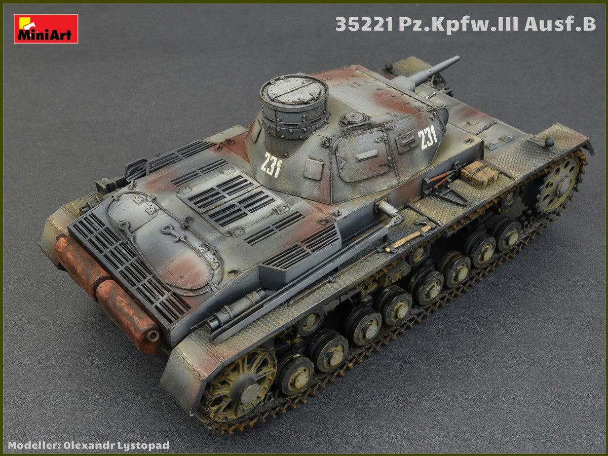 Miniart 1/35th scale Pz.kpfw.III Ausf.B with crew