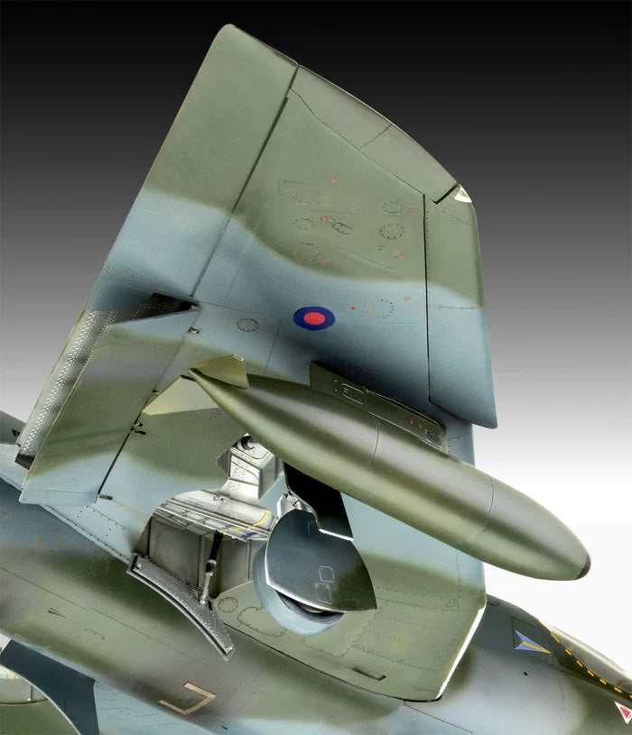 Revell 1/32nd scale Hawker Hunter T.7/T.7A