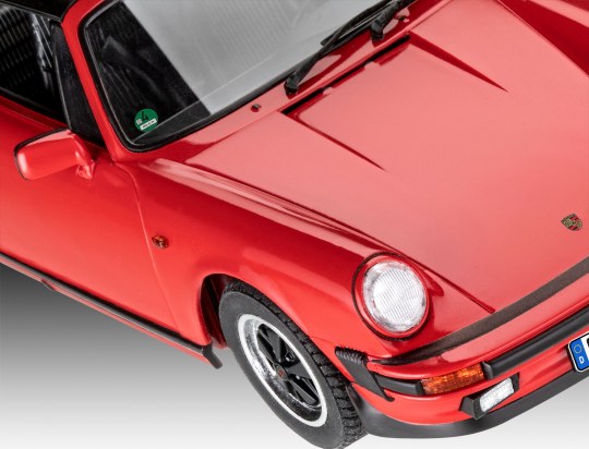 Revell 1/24th scale Porsche 911 Carrera 3.2 Targa (G-Model)