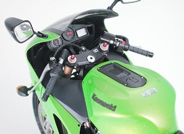 Tamiya 1/12th scale Kawasaki Ninja ZX-12R