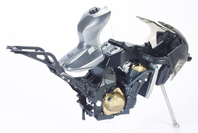 Tamiya 1/12th scale Kawasaki Ninja ZX-12R