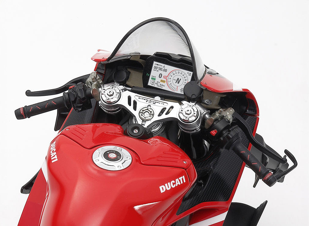 Tamiya 1/12 scale Ducati Superleggera V4 with Racing Kit