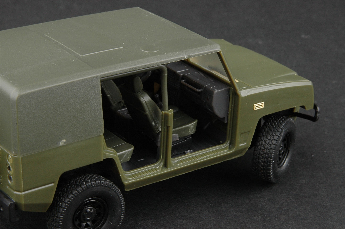 HobbyBoss 1/35th scale BJ2022JC Yong Shi