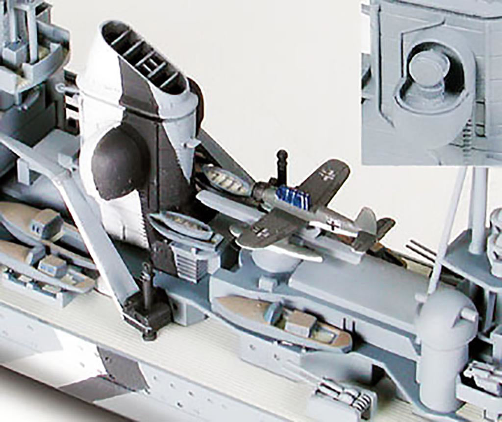 Tamiya 1/700th scale - German Heavy Cruiser Prinz Eugen
