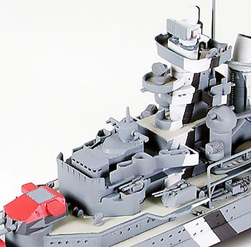 Tamiya 1/700th scale - German Heavy Cruiser Prinz Eugen