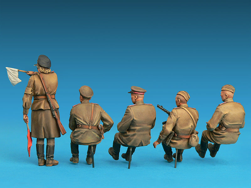 Miniart 1/35th scale Soviet Jeep Crew, Special Edition
