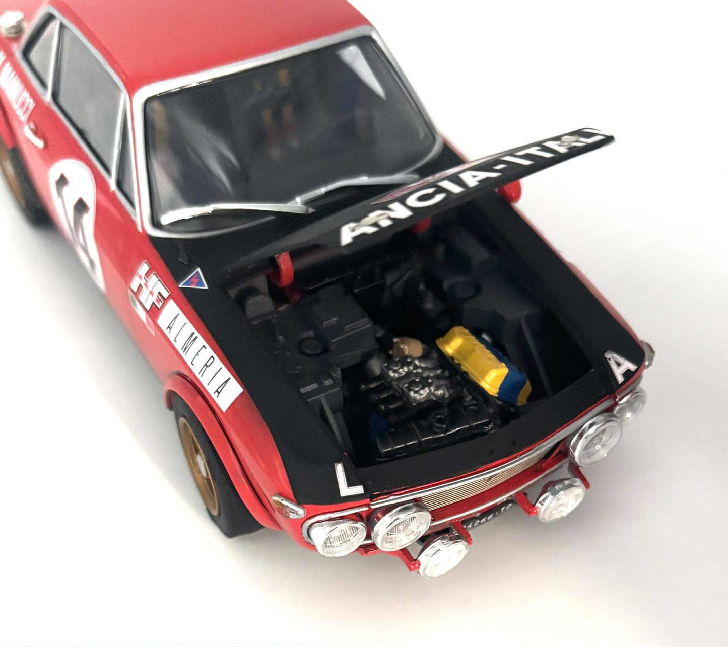 Italeri 1/24th scale Lanci Fulvia HF Rally Montecarlo 1972