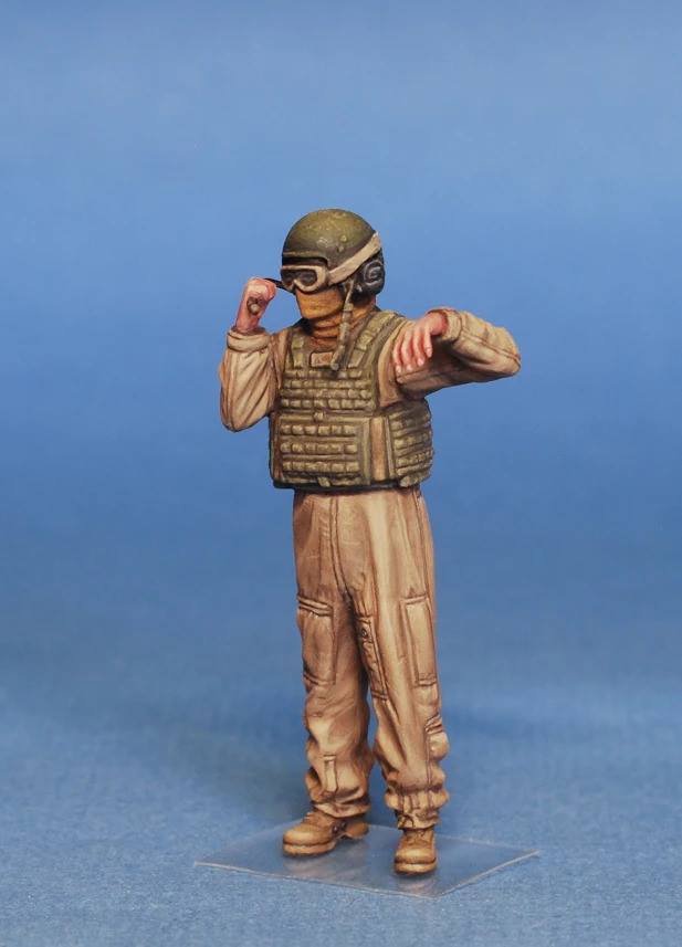 Miniart 1/35th scale USMC Tank Crew
