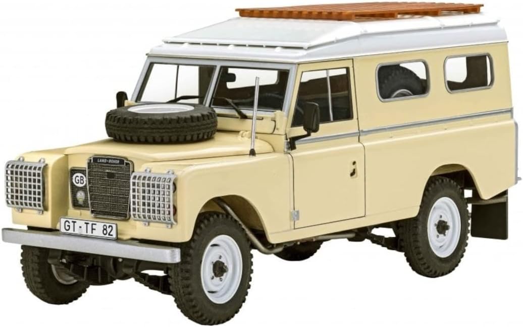 Revell 1/24th scale Land Rover Series III LWB (Commercial)