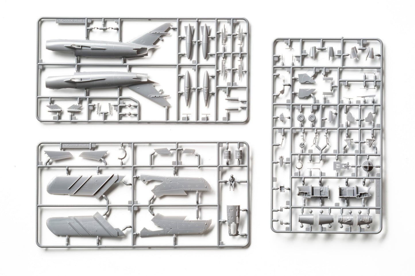 Airfix 1/72nd Scale Mikoyan-Gurevich MiG-17F 'Fresco' (Shenyang J-5)