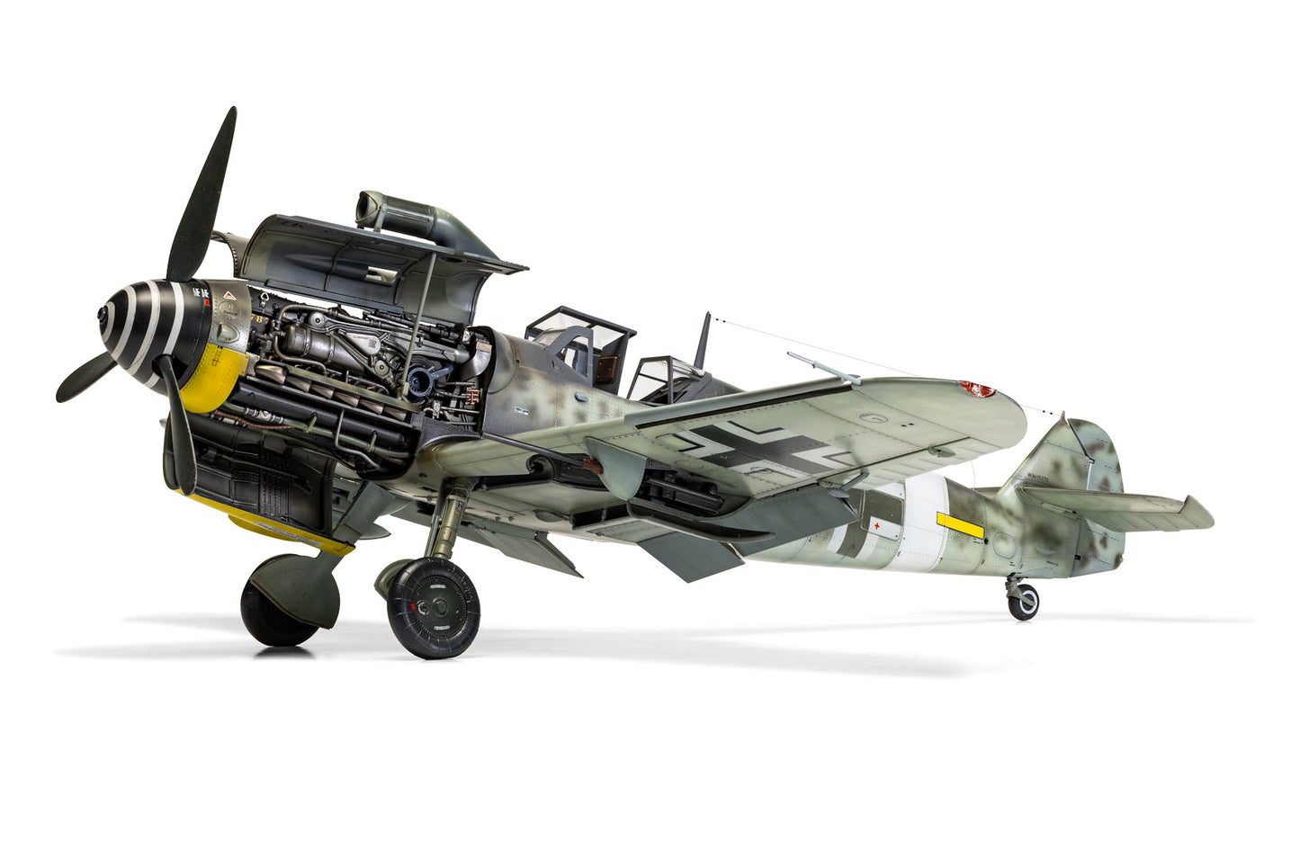 PREORDER: Airfix 1/24th scale Messerschmitt Bf109 G-5/G-6