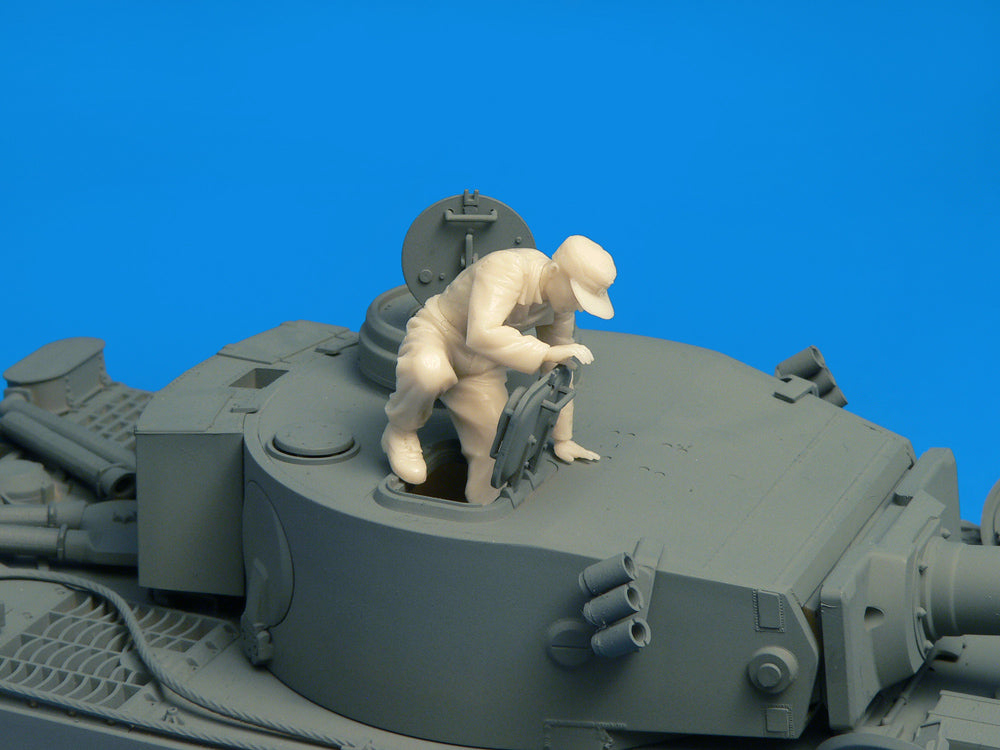 Miniart 1/35th scale German Tank Crew France 1944 Special Edition