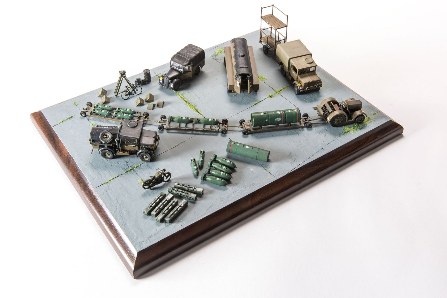 Airfix 1/72nd scale WWII RAF Bomber Resupply Set