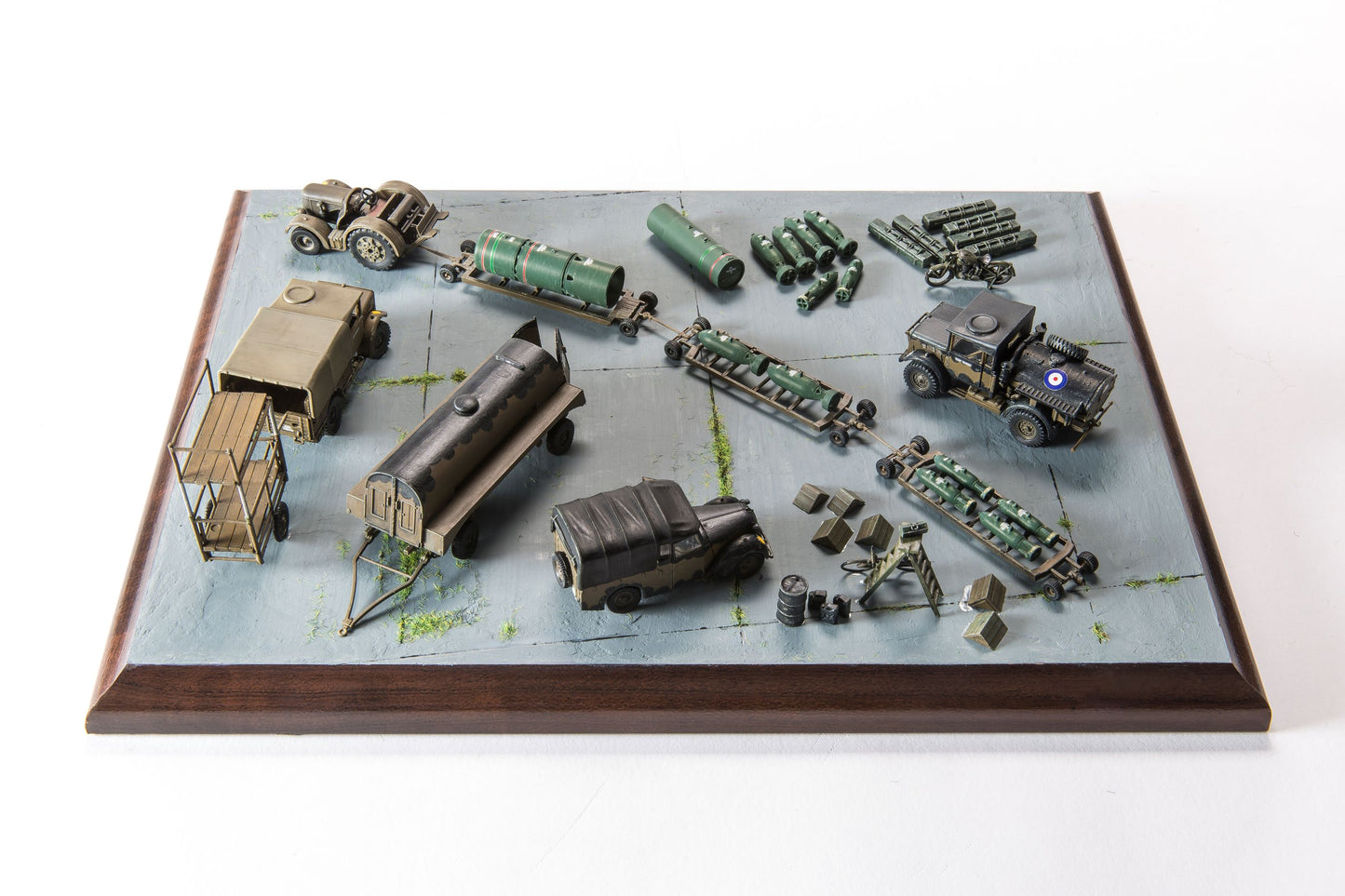Airfix 1/72nd scale WWII RAF Bomber Resupply Set