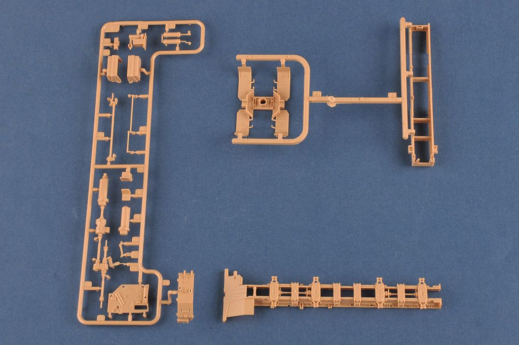 HobbyBoss 1/72nd scale Russian 130mm Coastal defence A-222 Bereg
