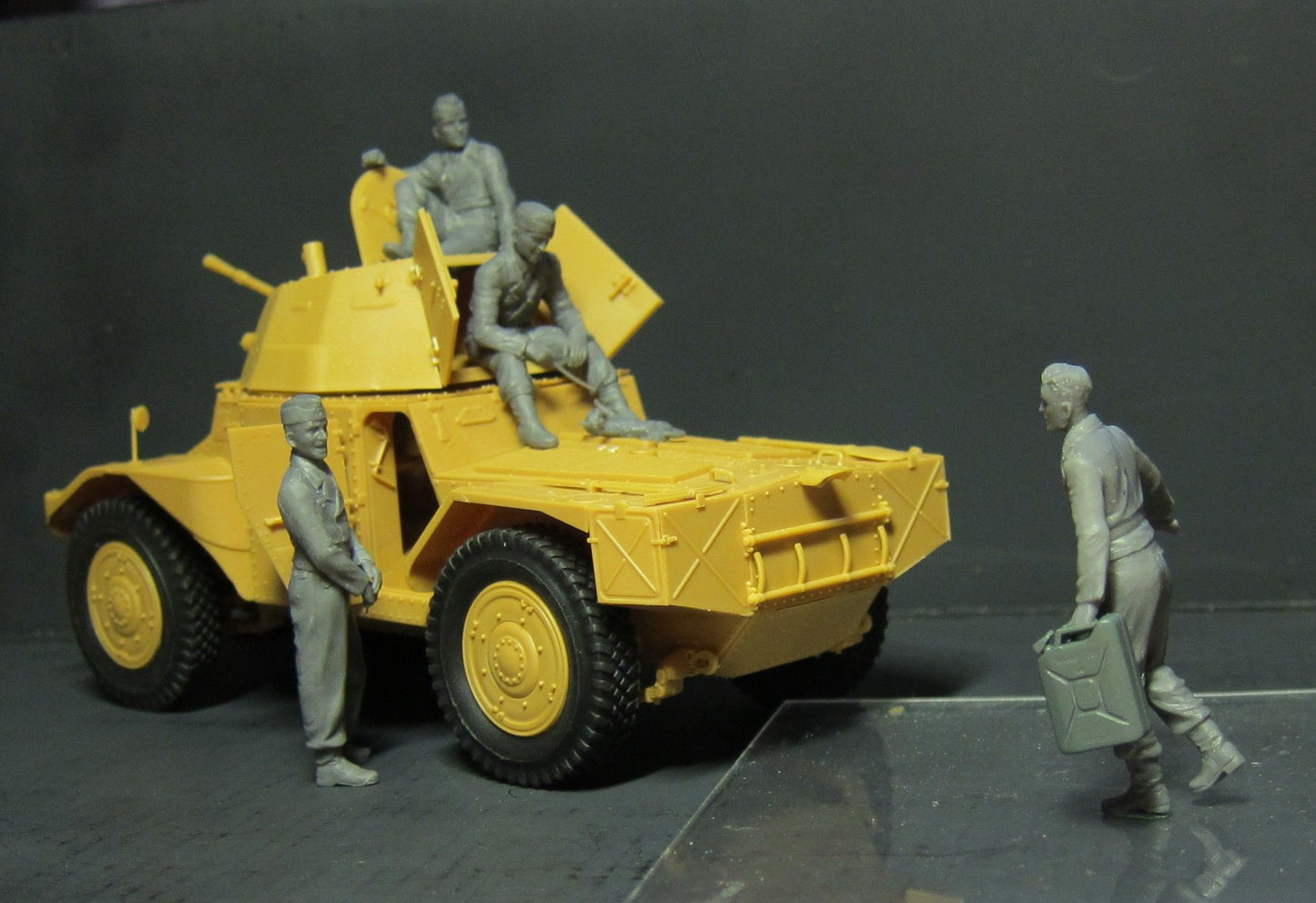 ICM 1/35th scale P 204 (f) with German Arnoured Vehicle crew