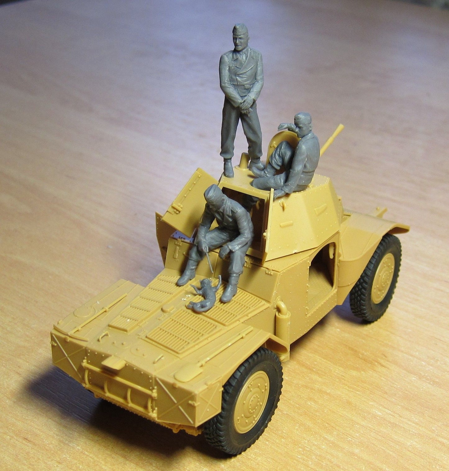 ICM 1/35th scale P 204 (f) with German Arnoured Vehicle crew